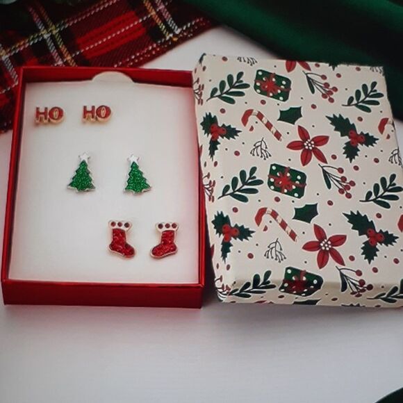 Christmas Earrings With Box And Card Gift 3 Pairs Earrings Set - Picture 1 of 6